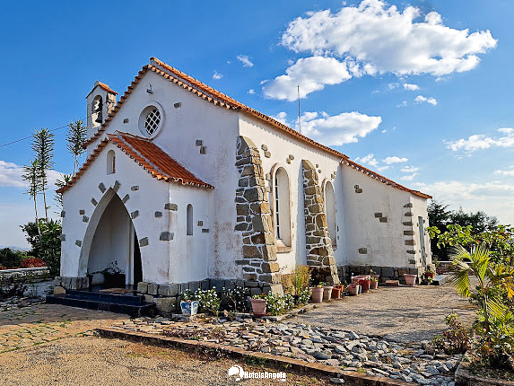 Nossa Senhora do Monte da Caála