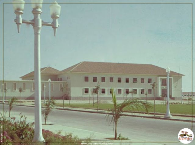 Colégio das Madres - Colégio de Nossa Senhora de Fátima de Moçâmedes