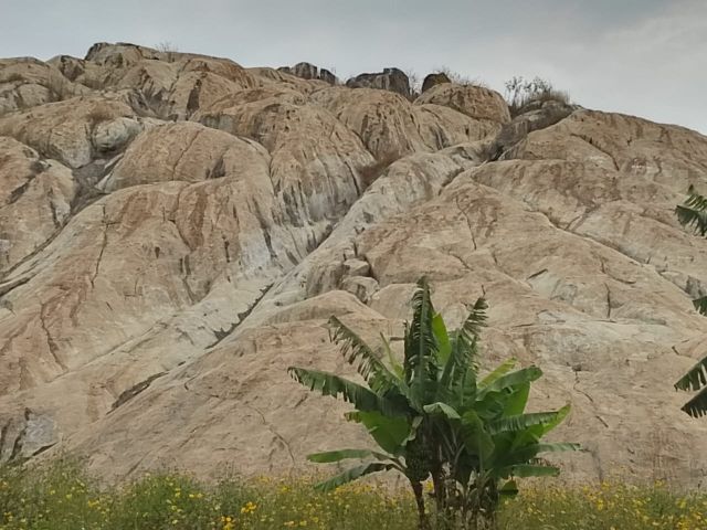 Pedra Kalãni