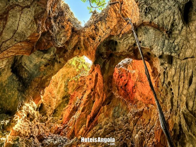 Gruta do Cabo Ledo